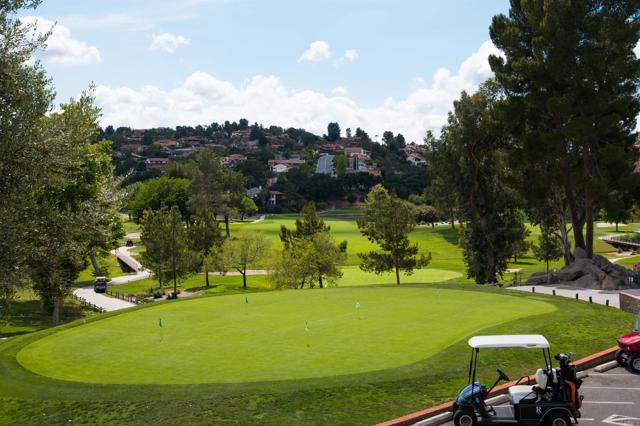 23839 Green Haven Lane, Ramona CA: https://media.crmls.org/mediaz/56c62a8c-6e5d-471c-a018-3cc670d2cf21.jpg