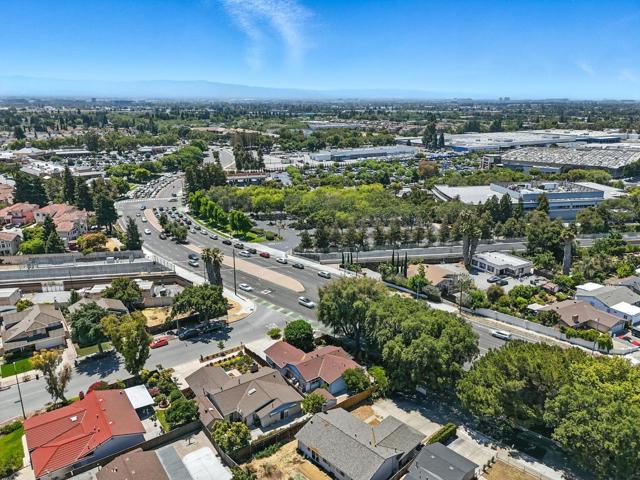 1641 Rue Avati, San Jose CA: https://media.crmls.org/mediaz/56c68ee2-536e-4428-854e-53dde88b5751.jpg