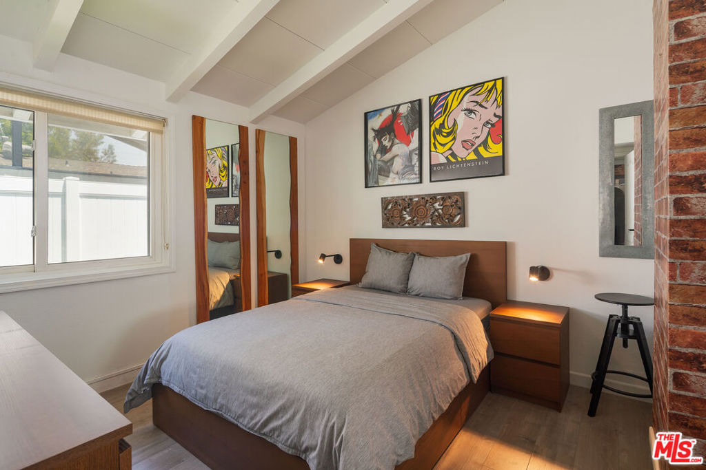 MLS #25576357 image #17