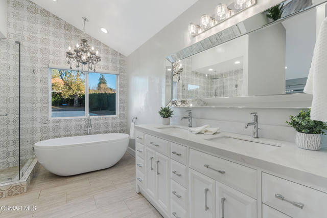 568 Bristol Avenue, Simi Valley CA: https://media.crmls.org/mediaz/56c76903-ad77-447a-b3ee-2aaf45a05ffd.jpg