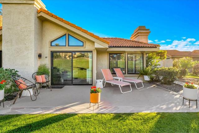 44 Acapulco Drive, Palm Desert CA: https://media.crmls.org/mediaz/56c77865-82d6-40e0-a69a-d2a985021b6c.jpg