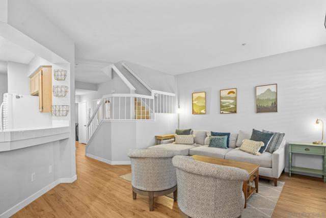 11378 Via Rancho San Diego, El Cajon CA: https://media.crmls.org/mediaz/56c9e915-eebf-4ba4-ba52-f8fd1897f2be.jpg