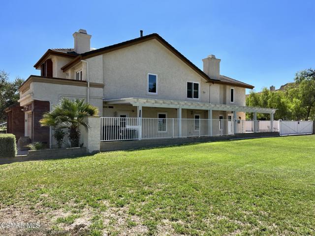 29160 Oakpath Drive, Agoura Hills CA: https://media.crmls.org/mediaz/56ca7030-d35e-4549-b2c1-c0792f5a798a.jpg