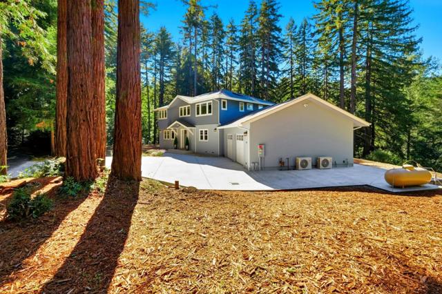 6 Timber Ridge Lane, Scotts Valley CA: https://media.crmls.org/mediaz/56cb393f-b2bc-4b34-a17e-d78c9d25e5e9.jpg