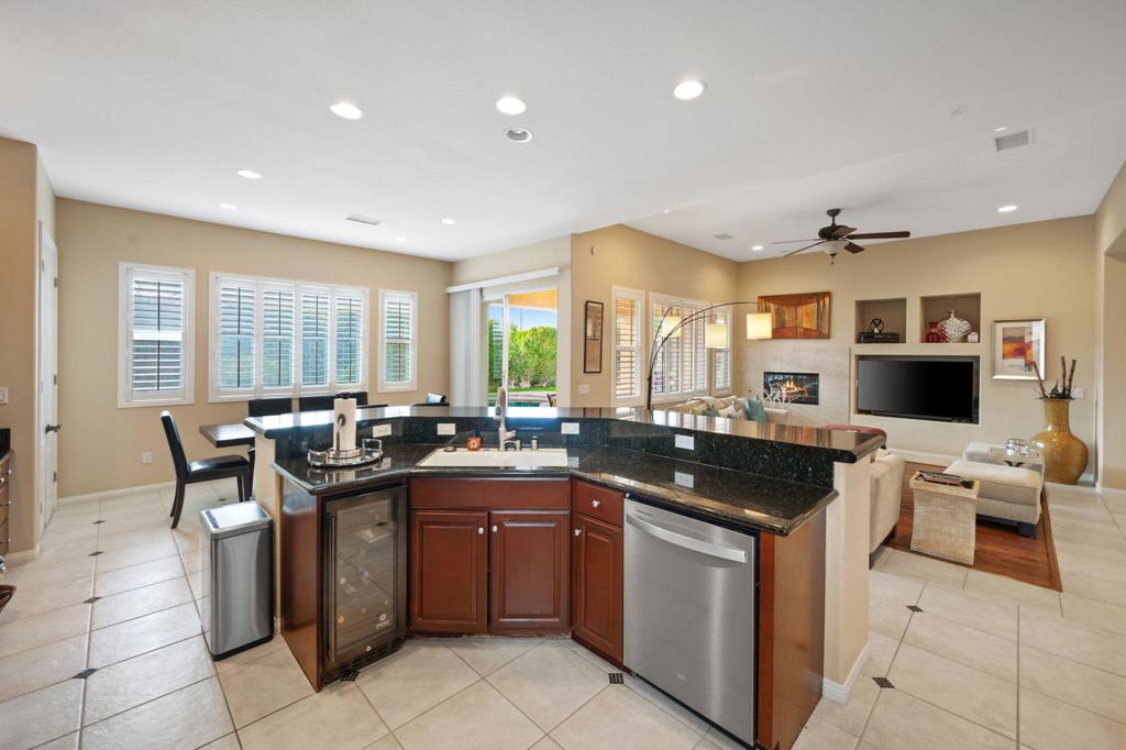 MLS #219126886DA image #27