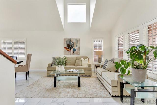 53 Avenida Descanso, Oceanside CA: https://media.crmls.org/mediaz/56cbd215-c27f-42c2-ade5-1e0153cf9068.jpg