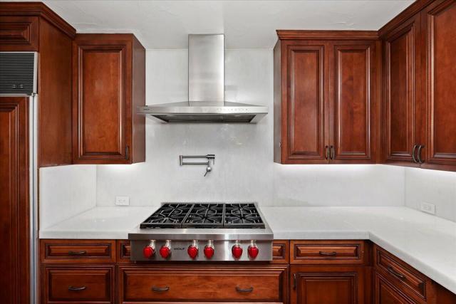 2 Deerfield Court, Rancho Mirage CA: https://media.crmls.org/mediaz/56cc51d5-882e-4d51-8c1f-e5c38ad79482.jpg