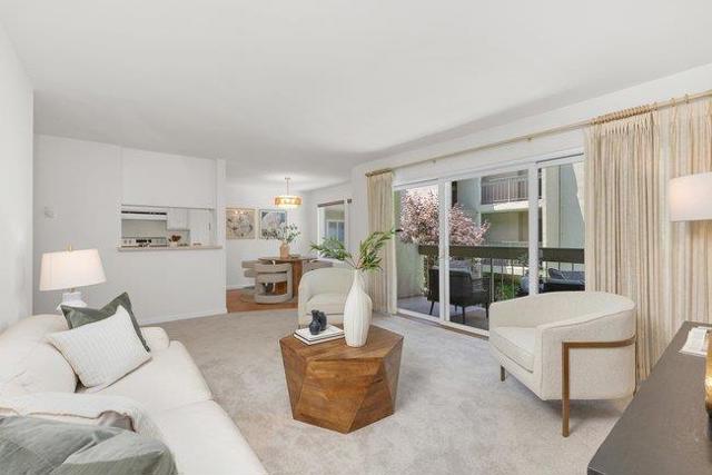 828 N El Camino Real, San Mateo CA: https://media.crmls.org/mediaz/56cca36e-07e9-44dd-8b9d-0a3c736cfcee.jpg
