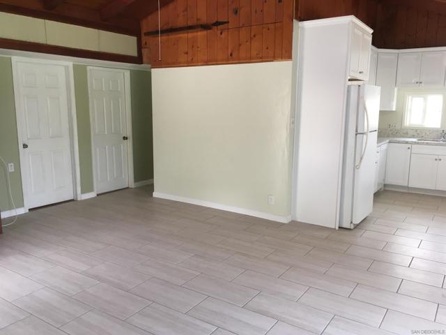 Image 3 of 12 For 14631 Twin Peaks Rd