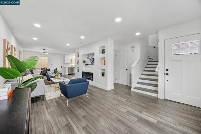 Image 1 of 60 For 917 60th St  