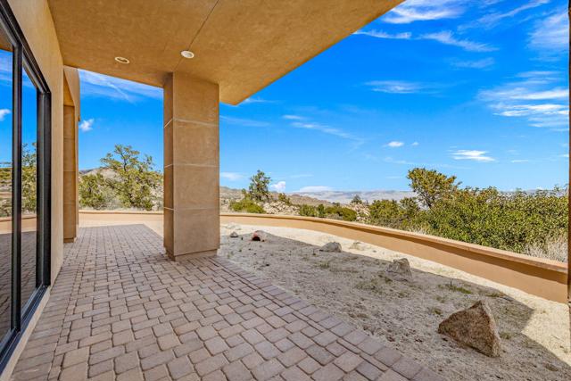 Image 40 of 75 For 61474 Hanging Rock Lane