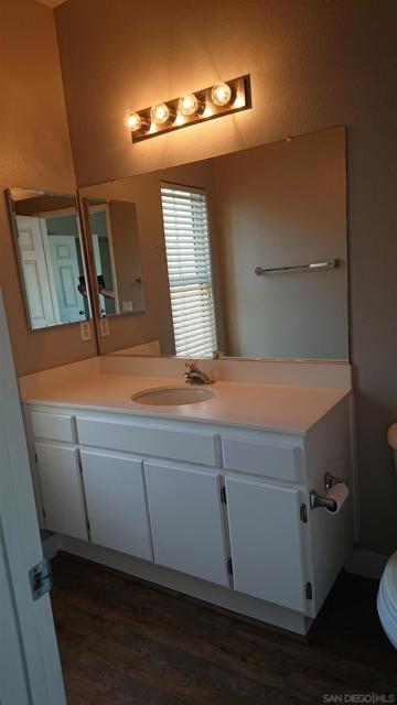 918 CAMINO DE LA REINA, San Diego CA: https://media.crmls.org/mediaz/56cda97c-1510-4f61-bdba-9ae6d81decfa.jpg