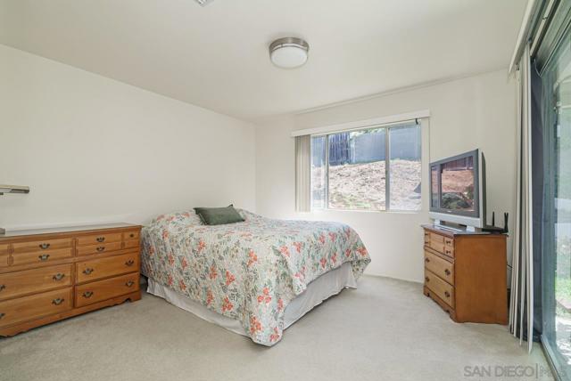 5393 Mary Fellows Avenue, La Mesa CA: https://media.crmls.org/mediaz/56cf35dd-b559-4bc9-b4f3-1eaa1c79bd3e.jpg