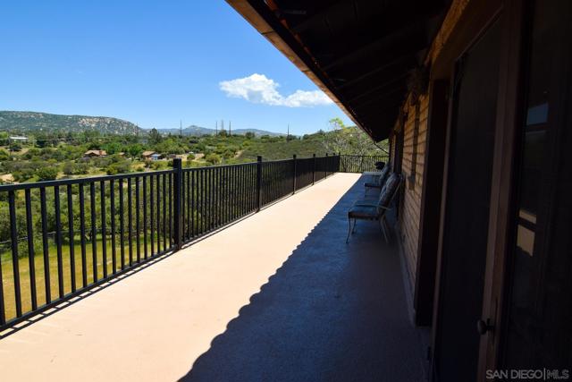 23684 Viejas Grade Rd, Descanso CA: https://media.crmls.org/mediaz/56d07265-3261-4e6f-8e99-f141a27214a1.jpg