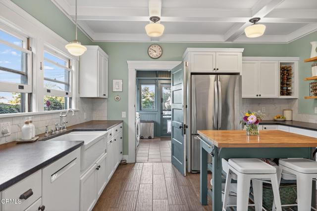 Detail Gallery Image 34 of 79 For 407 Magnolia Ave, Oxnard,  CA 93030 - 5 Beds | 2 Baths