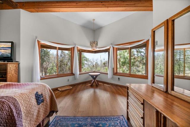 30097 Enchanted Way, Running Springs CA: https://media.crmls.org/mediaz/56d2cbf9-f7e0-4a36-9070-55b7bea7ad78.jpg