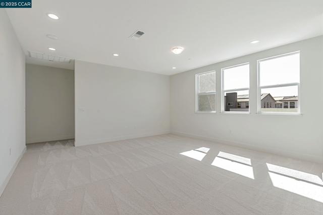 16166 Poulson Street, Lathrop CA: https://media.crmls.org/mediaz/56d39766-87bc-449f-beb2-f53d94eb28c4.jpg