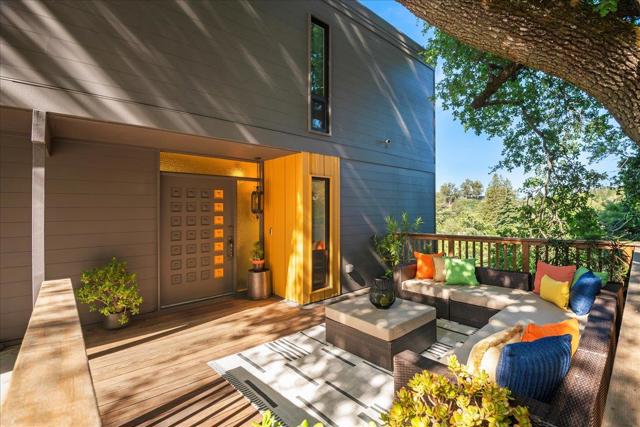 25 Grove Street, Los Gatos CA: https://media.crmls.org/mediaz/56d42168-b2d7-41a0-a95c-5017c281ae66.jpg