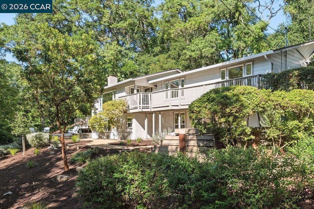 3 Mountain View Pl