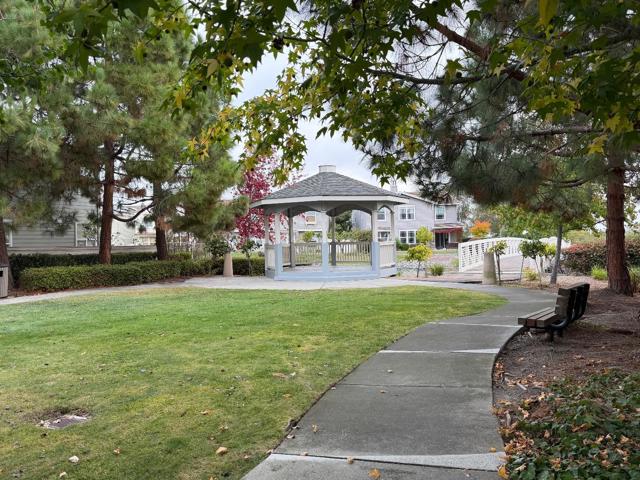 504 Westwind Lane, Redwood City CA: https://media.crmls.org/mediaz/56d79c37-b99c-44f1-9da0-af165747fc23.jpg