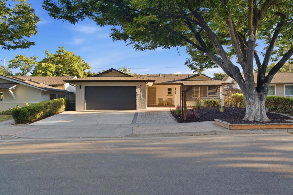 5220 Shady Avenue