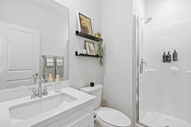 Detail Gallery Image 16 of 25 For 305 Cricket Ct., Santee,  CA 92071 - 3 Beds | 3 Baths