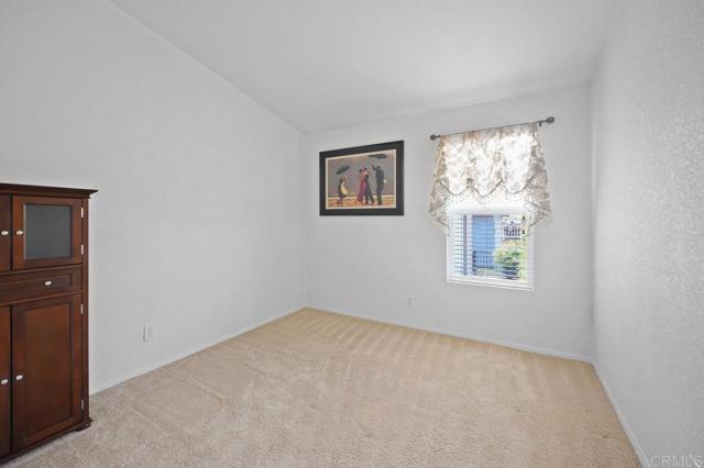 Home for Sale in Lakeside