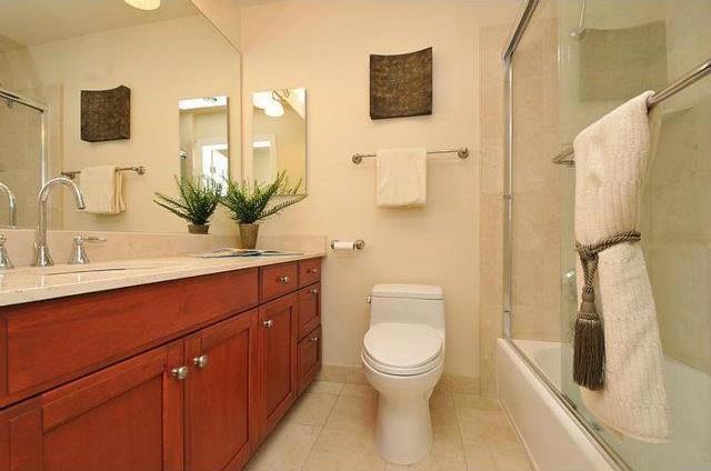 225 9th Avenue, San Mateo CA: https://media.crmls.org/mediaz/56d84b06-965c-4331-a676-fe35bbd86ff3.jpg