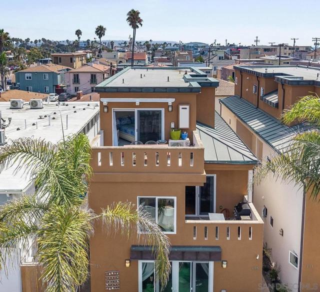735 Jersey Court, San Diego CA: https://media.crmls.org/mediaz/56d89f0b-0364-41a2-b805-340ba4079874.jpg