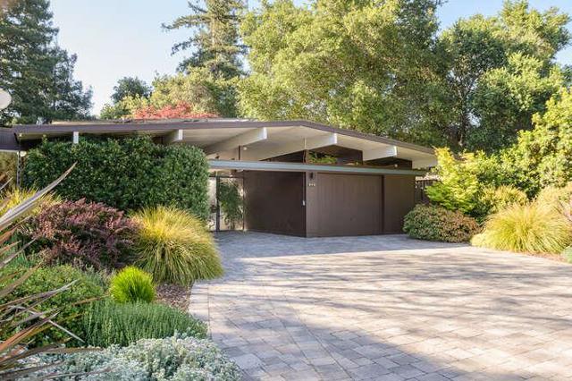 812 San Francisco Court, Stanford CA: https://media.crmls.org/mediaz/56d91658-7c87-430f-8466-f338cf3c2fdf.jpg