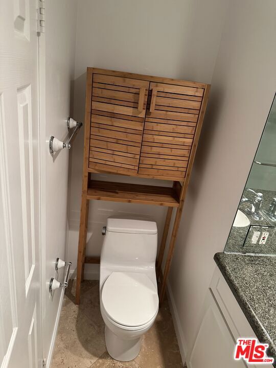 2454 Penmar, Venice CA: https://media.crmls.org/mediaz/56d929b2-4f8e-4b67-895a-c6ea975c7e97.jpg
