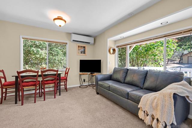 3221 Dolores Dr, Julian CA: https://media.crmls.org/mediaz/56d9f2b5-f1ec-4b8e-b7ba-27da2915cc54.jpg