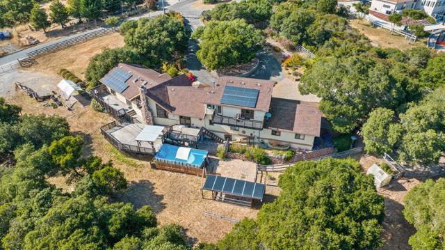 19250 Reavis Way, Salinas CA: https://media.crmls.org/mediaz/56da1803-01f8-4597-bb1c-90b518a67b92.jpg