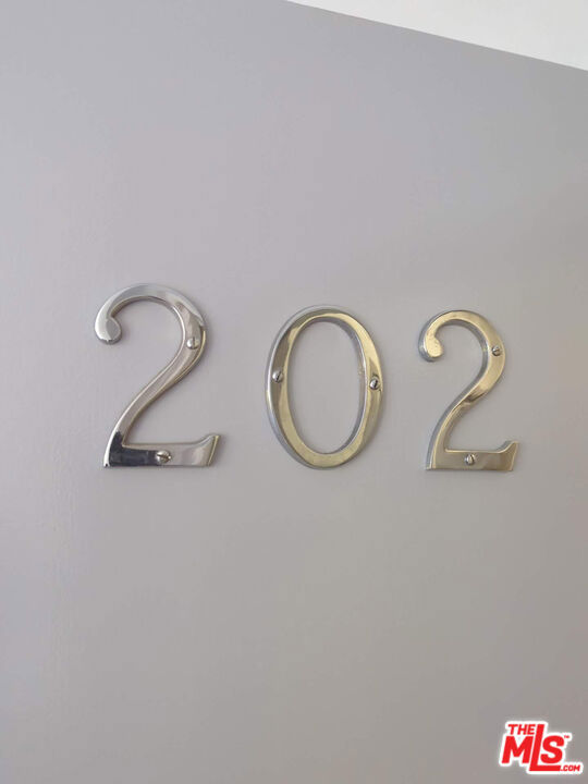 1844 Thayer Avenue, Los Angeles CA: https://media.crmls.org/mediaz/56da292f-87f8-4735-b2cc-08fa693eced8.jpg