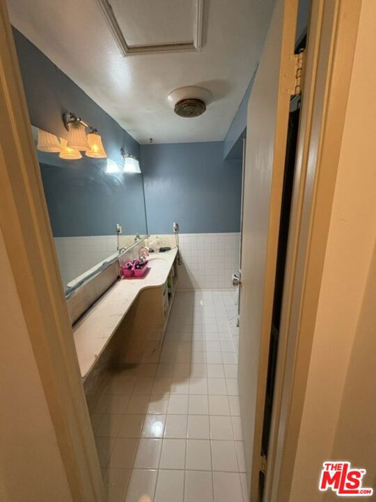 2 Bed Home for Sale in Newhall, California