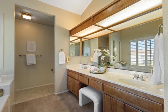 Detail Gallery Image 17 of 35 For 815 Boyle Ave, Escondido,  CA 92027 - 4 Beds | 3 Baths