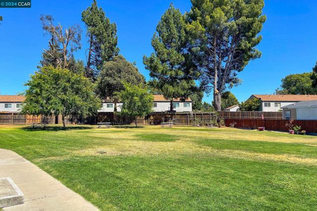 117 A St, Concord, California 94520, 3 Bedrooms Bedrooms, ,2 BathroomsBathrooms,Residential,For Sale,A St,41067459