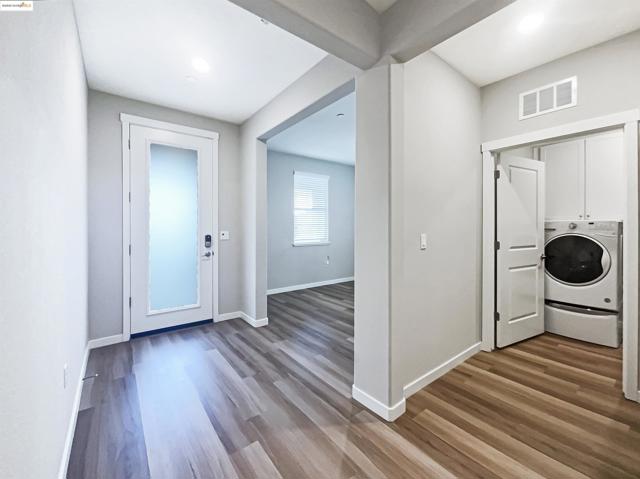 2211 Reunion Ln, Rio Vista CA: https://media.crmls.org/mediaz/56dc5680-b4a3-403a-be05-0ff0aaf6baf1.jpg