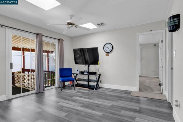 2113 Dalis Drive, Concord CA: https://media.crmls.org/mediaz/56dc627e-8415-4d0b-8d3a-571717d0604d.jpg