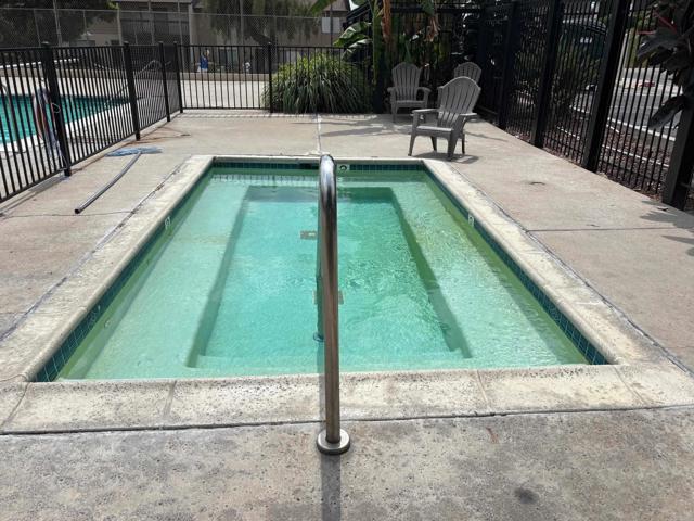 Detail Gallery Image 2 of 10 For 3522 Fairlomas Dr, National City,  CA 91950 - 3 Beds | 2/1 Baths