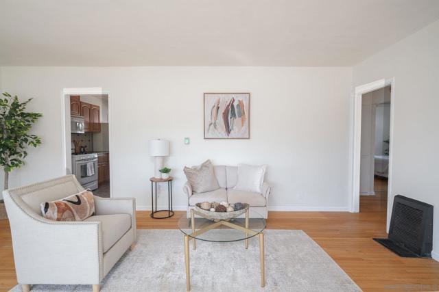 228 E 15th Ave, Escondido CA: https://media.crmls.org/mediaz/56ddaf8e-3629-425b-b7bf-e150490c1925.jpg