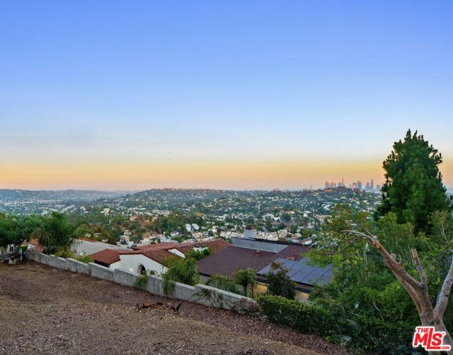 3775 Amesbury Road, Los Angeles CA: https://media.crmls.org/mediaz/56ddc342-2ce5-4a42-8cd4-8083e79a9776.jpg