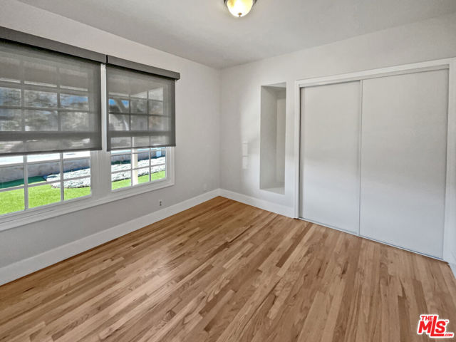214 South Joanne Avenue photo 5