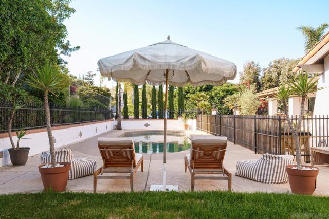 5615 Via Montellano, Bonsall CA: https://media.crmls.org/mediaz/56ddd15e-3814-4d1d-a01b-923e232eb728.jpg