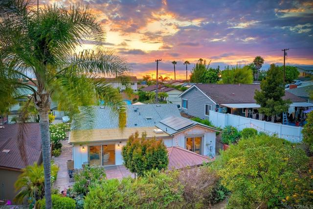 1855 Magdalene Way, San Diego CA: https://media.crmls.org/mediaz/56deb7ab-a61b-4ef5-9a19-42fb53314977.jpg
