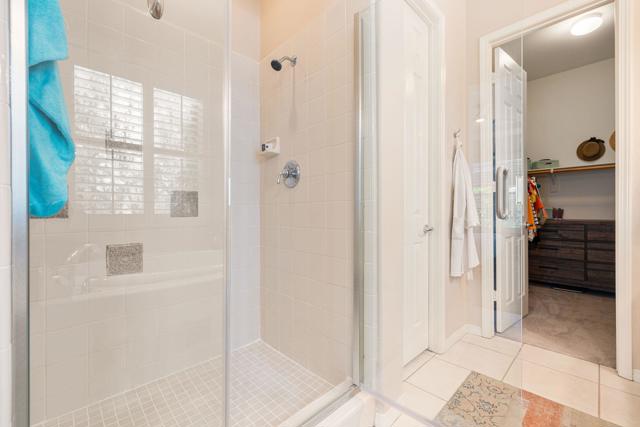 37 Shoreline Drive, Rancho Mirage CA: https://media.crmls.org/mediaz/56dfb3ee-9680-4f6c-860a-43baa0d90c62.jpg