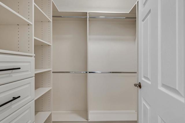 318 Innisfree Drive, Daly City CA: https://media.crmls.org/mediaz/56e047dc-2a92-4f07-9f40-5fc9ec324175.jpg