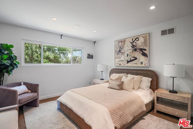 1230 Horn Avenue, West Hollywood CA: https://media.crmls.org/mediaz/56e08c2a-714a-4f09-b1c8-d025c2f427ee.jpg
