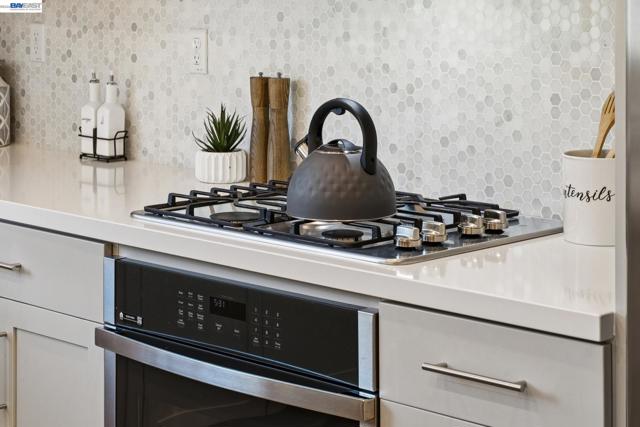 57109 Via Vicenza, San Ramon CA: https://media.crmls.org/mediaz/56e15af4-d0ef-4980-aab0-b1e9edb78611.jpg