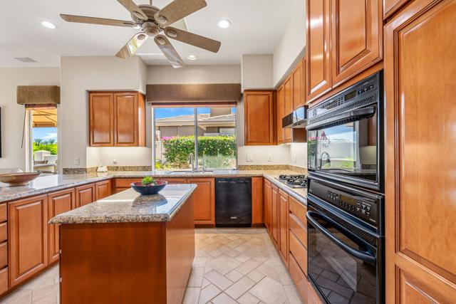 280 Tomahawk Drive, Palm Desert, CA 92211
